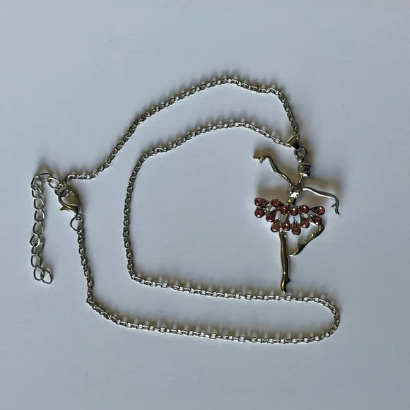 🆕 Ballerina Necklace - Pink - Picture 10 of 16